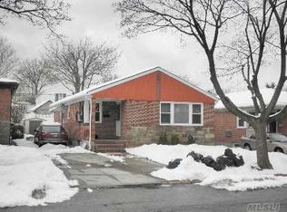 21719 48th Ave, Oakland Gardens, NY 11364