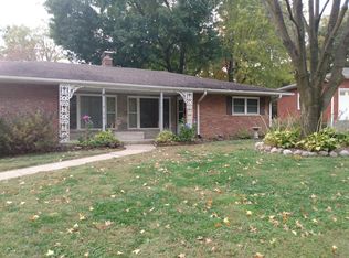12 Kenwood Dr, Swansea, IL 62226