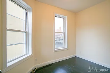 Rented by City Connections Realty