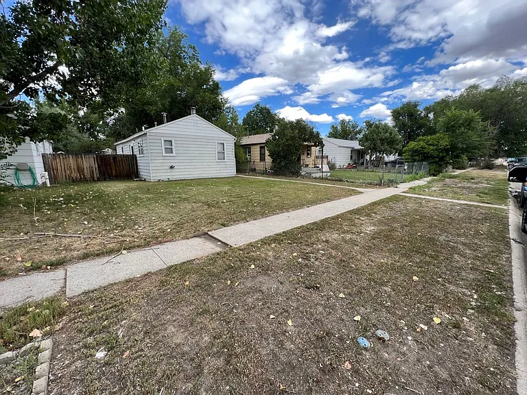 1016 E Roosevelt Ave — Photo 40