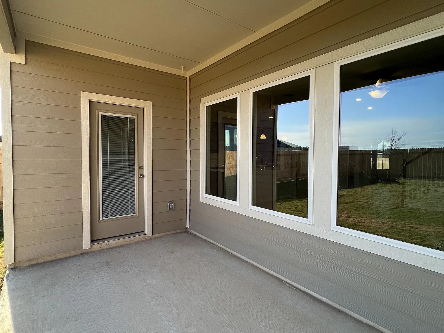 14611 Flatiron Cliff - 1 — Photo 4