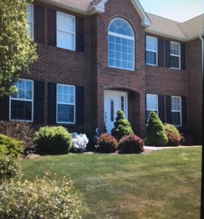 1st image of 101 McNair Cir