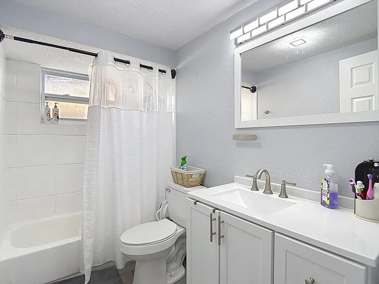 5913 Appletree Rd — Photo 32