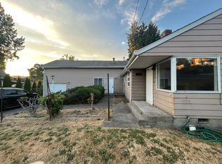 916 N 30th St, Renton, WA 98056