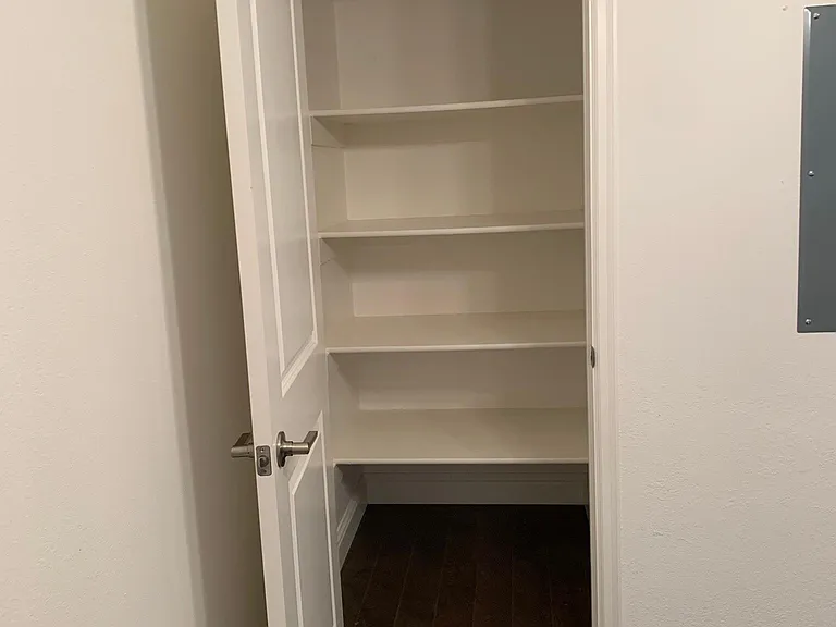 2585 El Camino Real #301 — Photo 5
