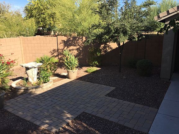 4th image of 3423 S 185th Dr
