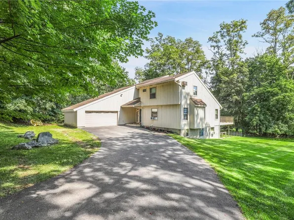 8 Cornelius Lane, Baldwin Place, NY 10505