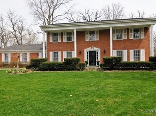 1331 Woodhill Ln, Lake Forest, IL