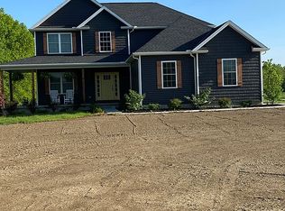 27335 Schady Rd, Olmsted Falls, OH 44138