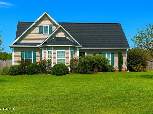 510 Planters Ridge Drive, Pikeville, NC 27863