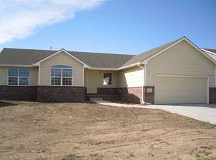 2413 S Fieldcrest Cir, Wichita, KS 67215