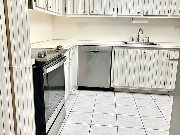 5th image of 6039 Collins Ave APT 1521