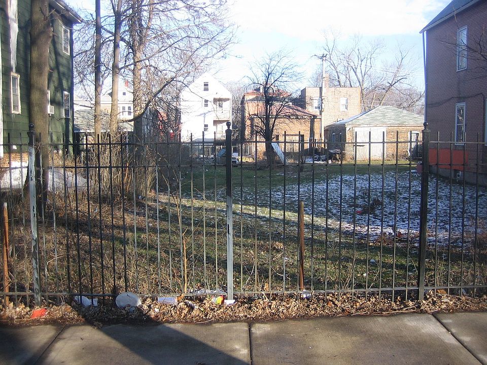 2 VACANT LOTS INCL