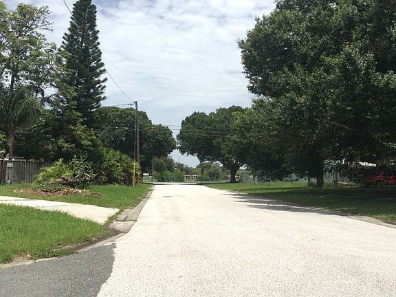 5th image of 7282 Onyx Dr N