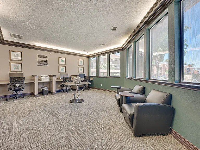 Timberglen Apartments — Photo 17