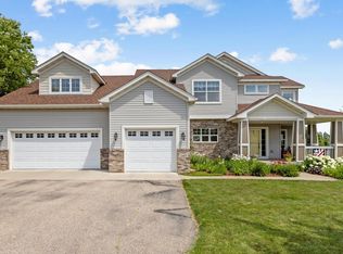 2407 Meadow Dr, Buffalo, MN 55313