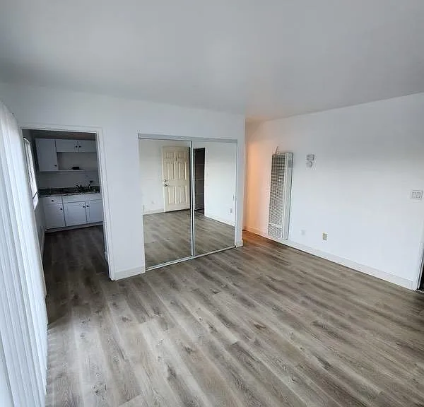 2295 Grand Ave #1 — Photo 3