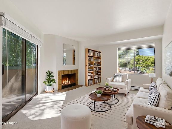2nd image of 3024 NE 143rd Street #301