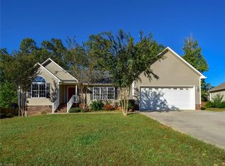 2736 Buckhorn Dr, Randleman, NC 27317