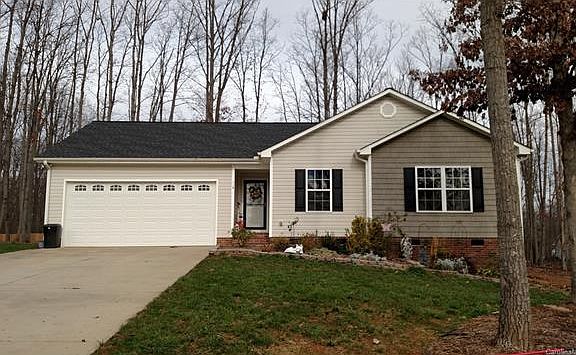 2nd image of 118 Bluff Ct #15