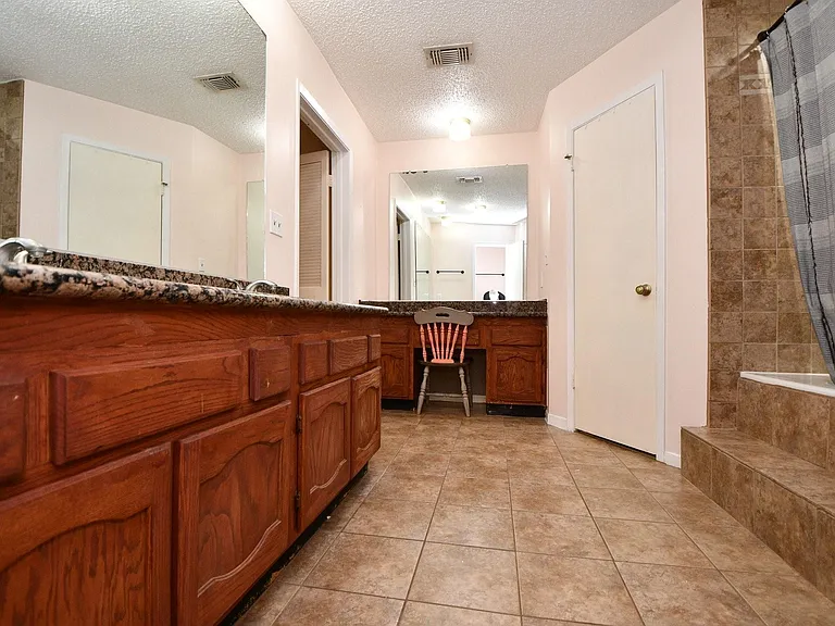 1947 Mayweather Ln — Photo 29