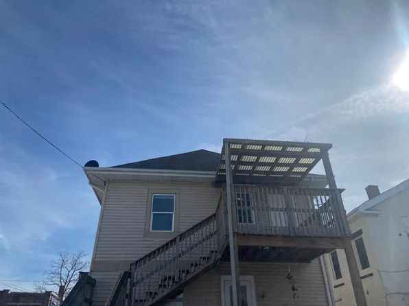 243 S Lake St, Aurora, IL 60506