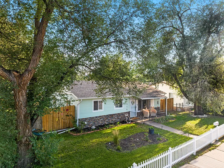 1315 Pando Ave — Photo 23