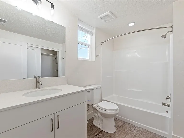 104 Davis Ave #1 — Photo 9