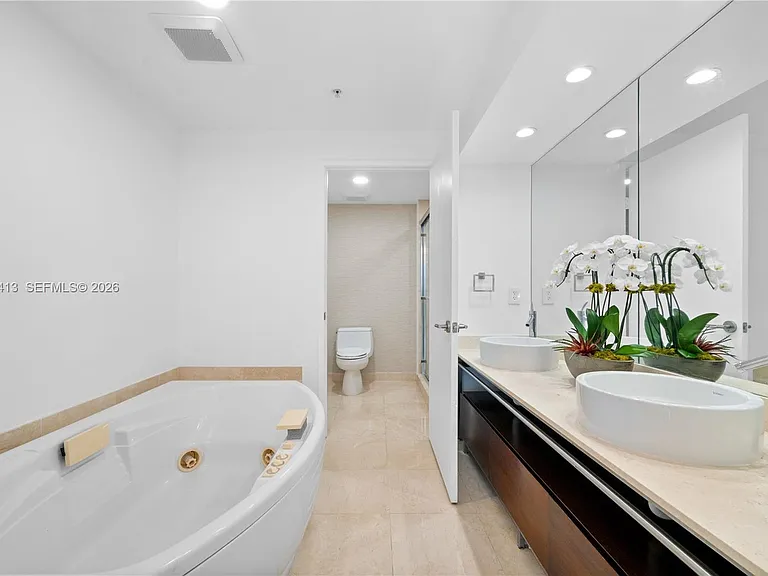 16275 Collins Ave #1703 — Photo 15