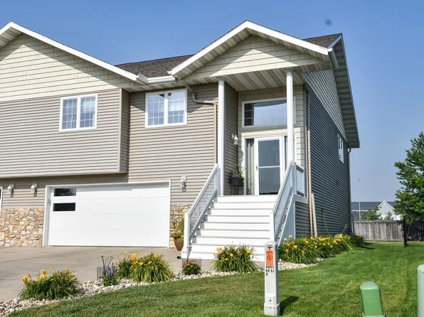 4857 44th St S, Fargo, ND 58104