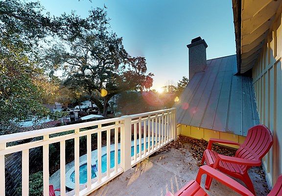 5th image of 17 Live Oak Pl