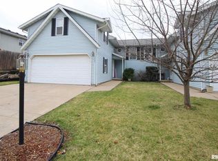 1605 Greenfield Dr, Washington, IL