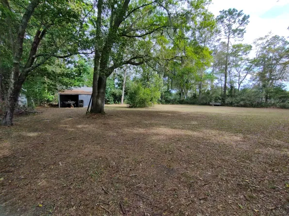 1104 Veterans Dr E, Perry, FL 32348