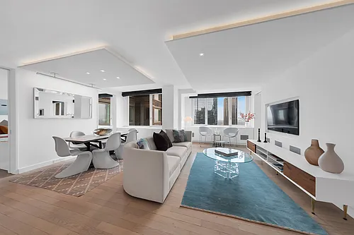 322 W 57th St Photo 1