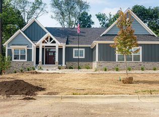 9115 York Crest Dr, Saline, MI