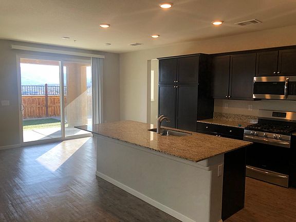 5th image of 3030 Creekside Ln