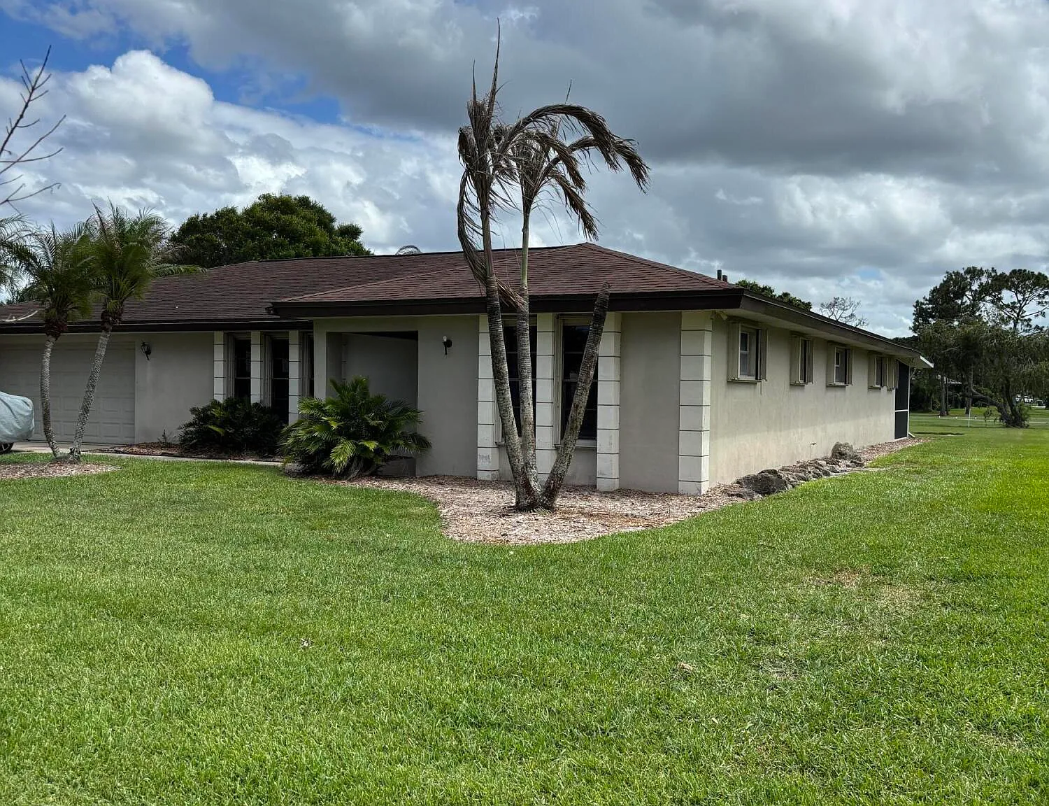 3 bed, 2.0 bath, 1971 sqft, $3,400 — Photo 2
