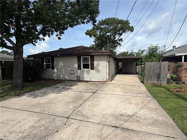 1210 Edenborn Ave
