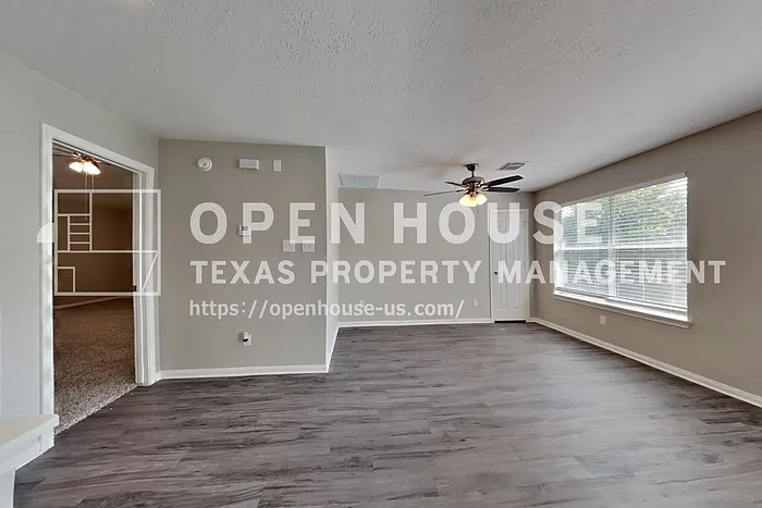 823 Portsmouth Dr — Photo 24