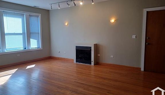 2nd image of 5730 S King Dr #2W