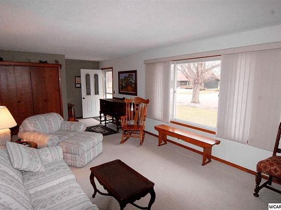 5th image of 412 Lindsey Ave