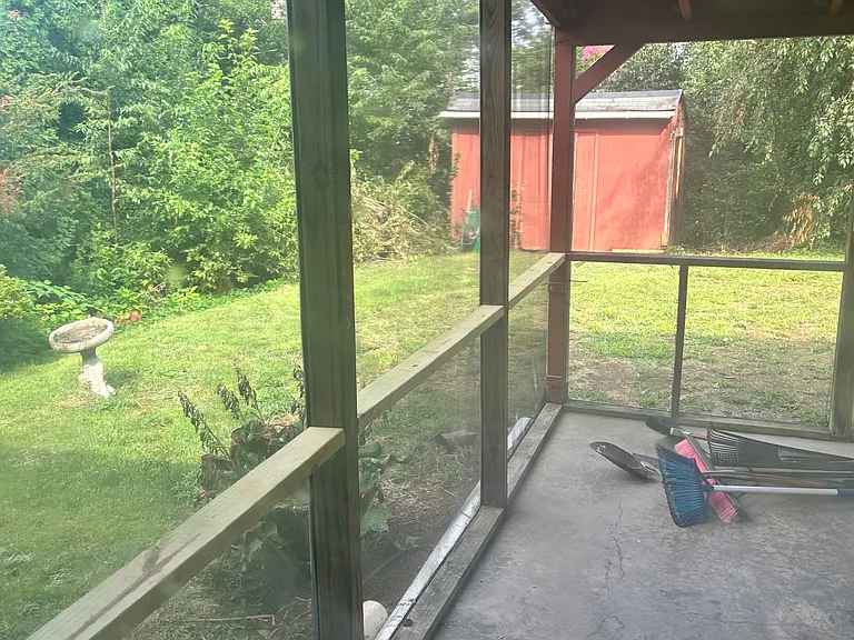 935 Wabank Rd — Photo 36