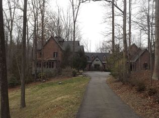 1404 Crowell Rd, Vienna, VA 22182