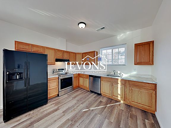 3rd image of 608 N 3rd Ave #3