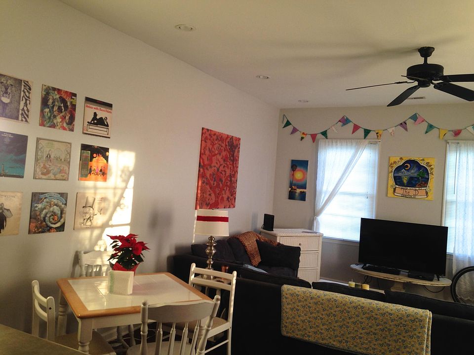 Great room - large enough for 2+ couches and a kitchen table