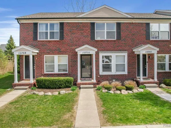 50756 Woodbury Dr, New Baltimore, MI 48047
