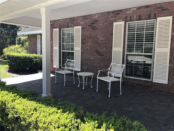 3rd image of 865 Wildwood Dr