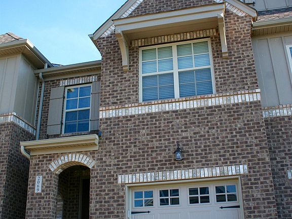 3rd image of 2069 Newark Ln