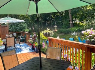 3 Sherwood Dr, Westerly, RI 02891