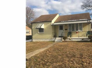 40 Stanford Rd, Cherry Hill, NJ 08034